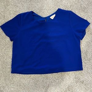 Royal blue cropped shirt